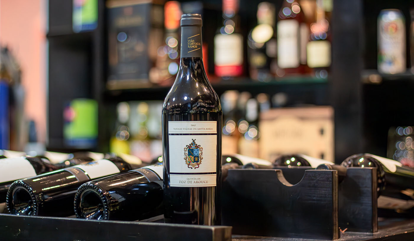 Gosta de Pinot Noir? Então, prove a uva Baga
