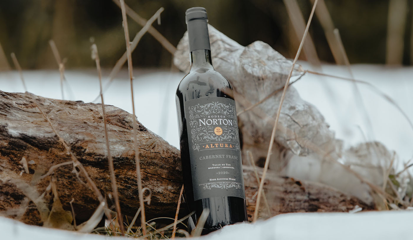 5 vinhos tintos premiados que você precisa provar neste inverno