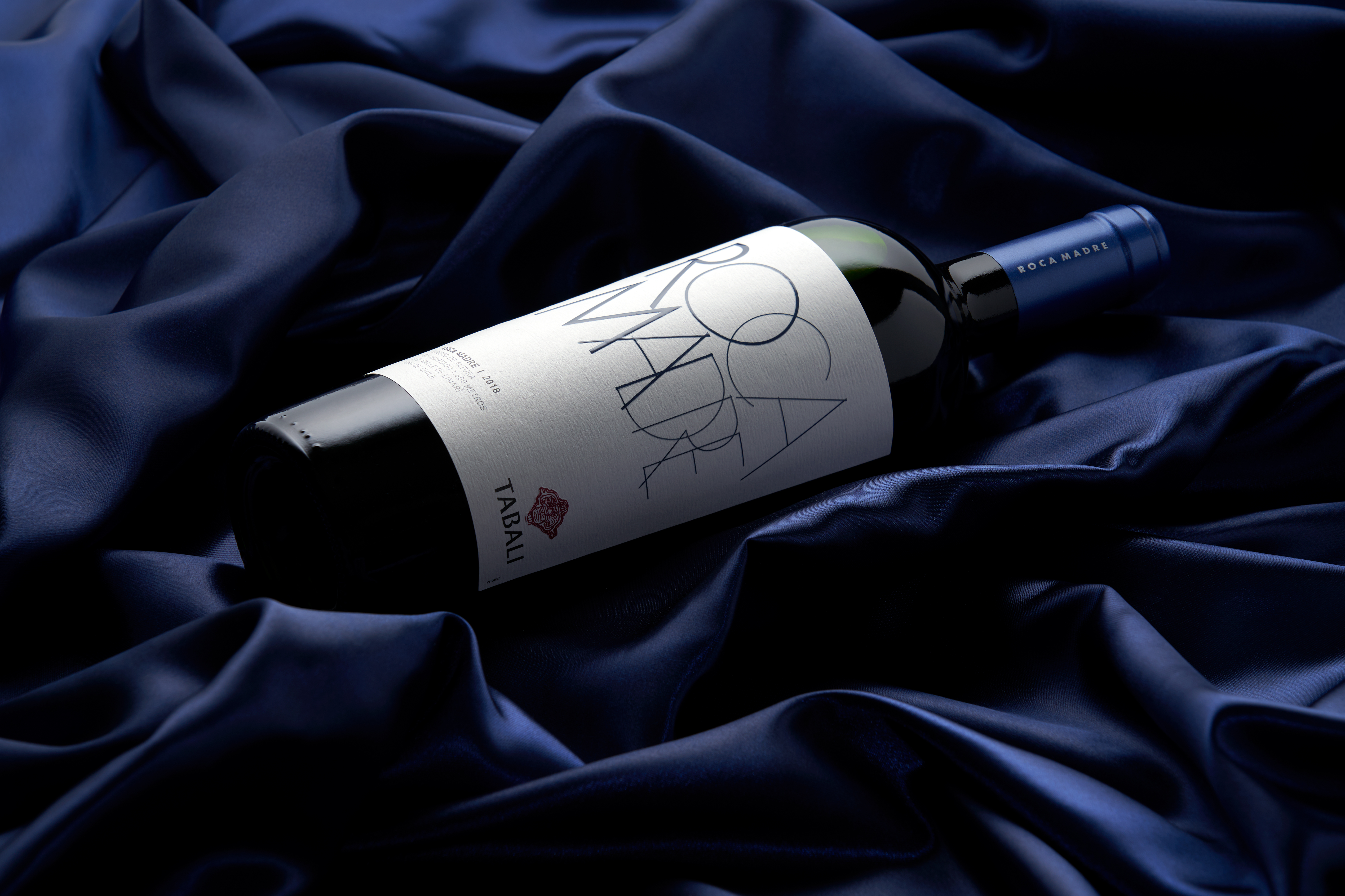 Premiado vinho Roca Madre Malbec da vinícola chilena Tabali chega ao Brasil